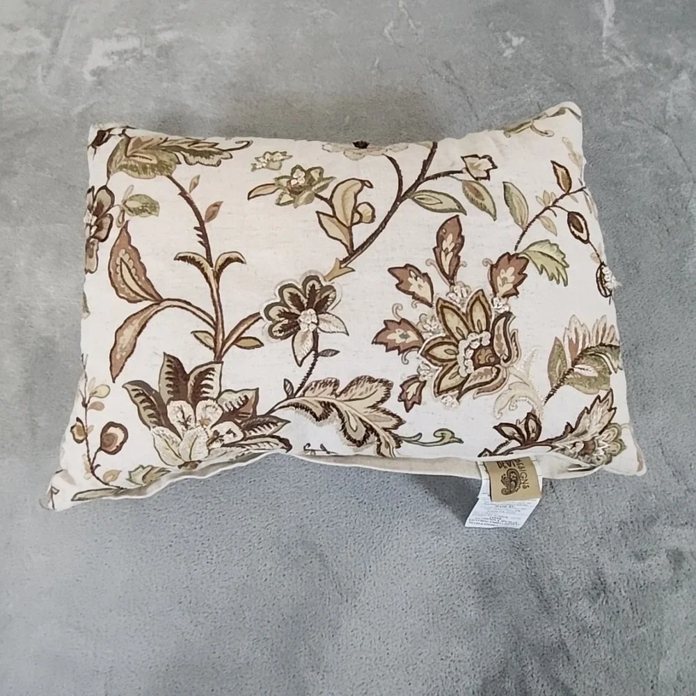 Devi Designs‎ Fontana FF Pillow 13x18 Decorative Pillow